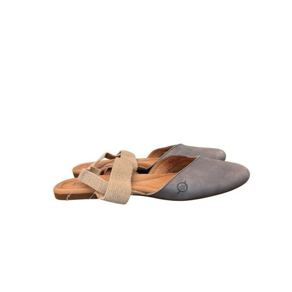 Born Ladies Size 6 M Close Toe Sandals Light Gray Leather Flats - Picture 3 of 8